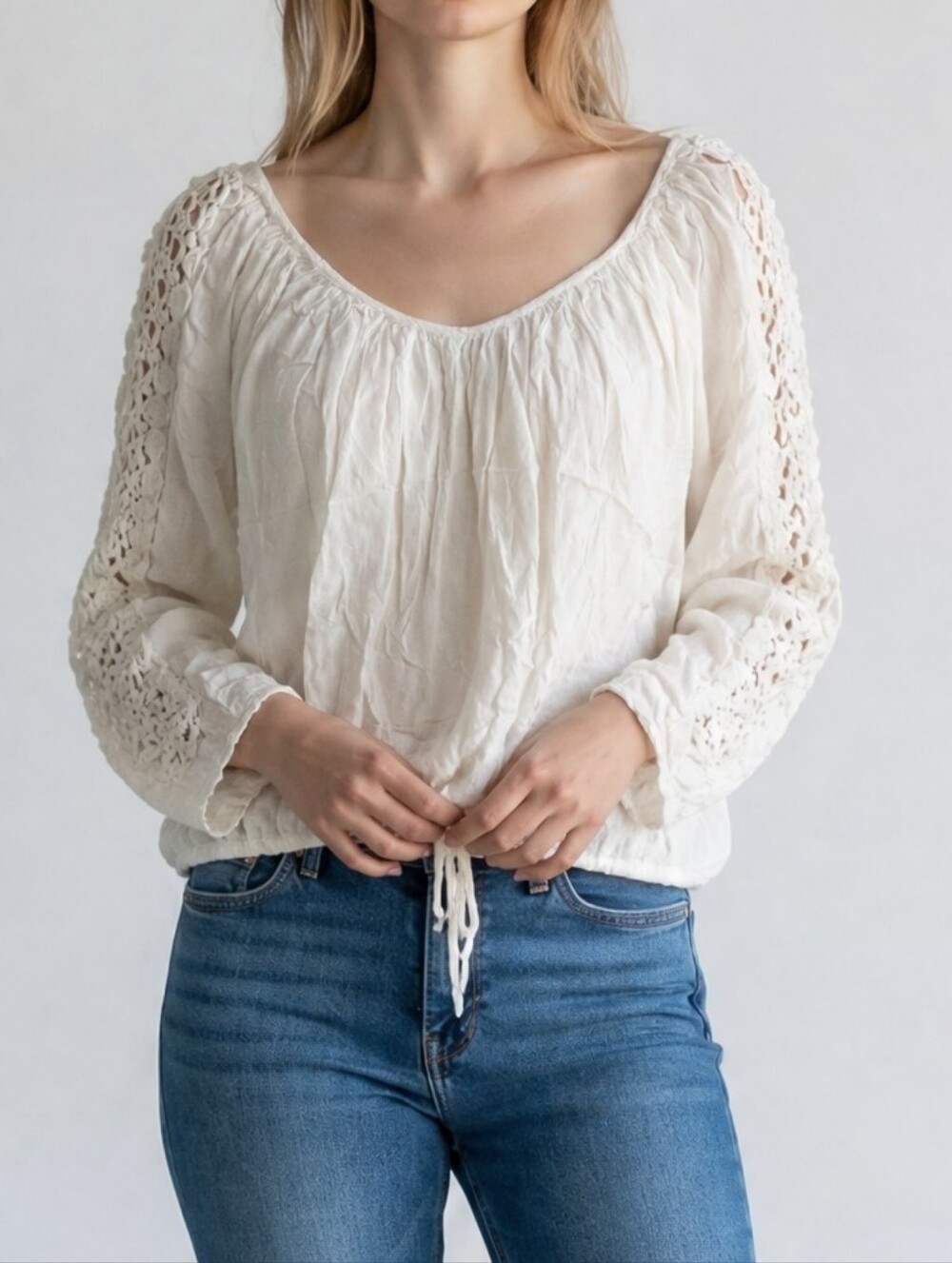 Crepe Tie-Hem Boho Blouse in Cream